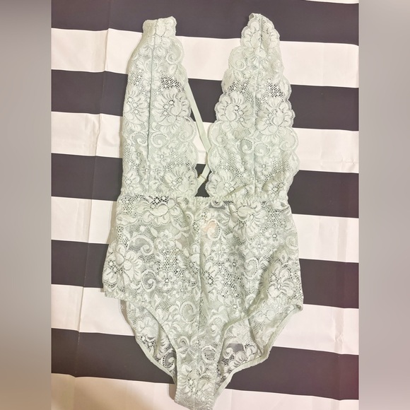 BNWT We are HAH by Free People Something Blue Lace Bodysuit small - Picture 4 of 6